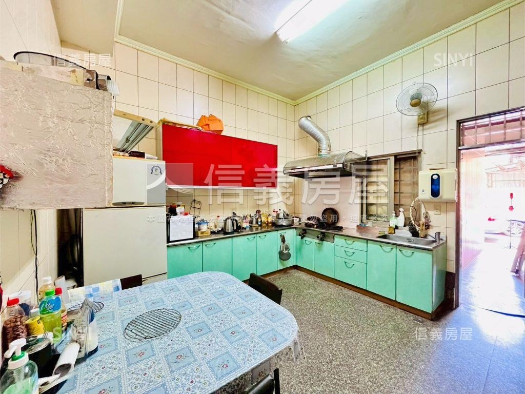 東山路屋況佳美透店房屋室內格局與周邊環境