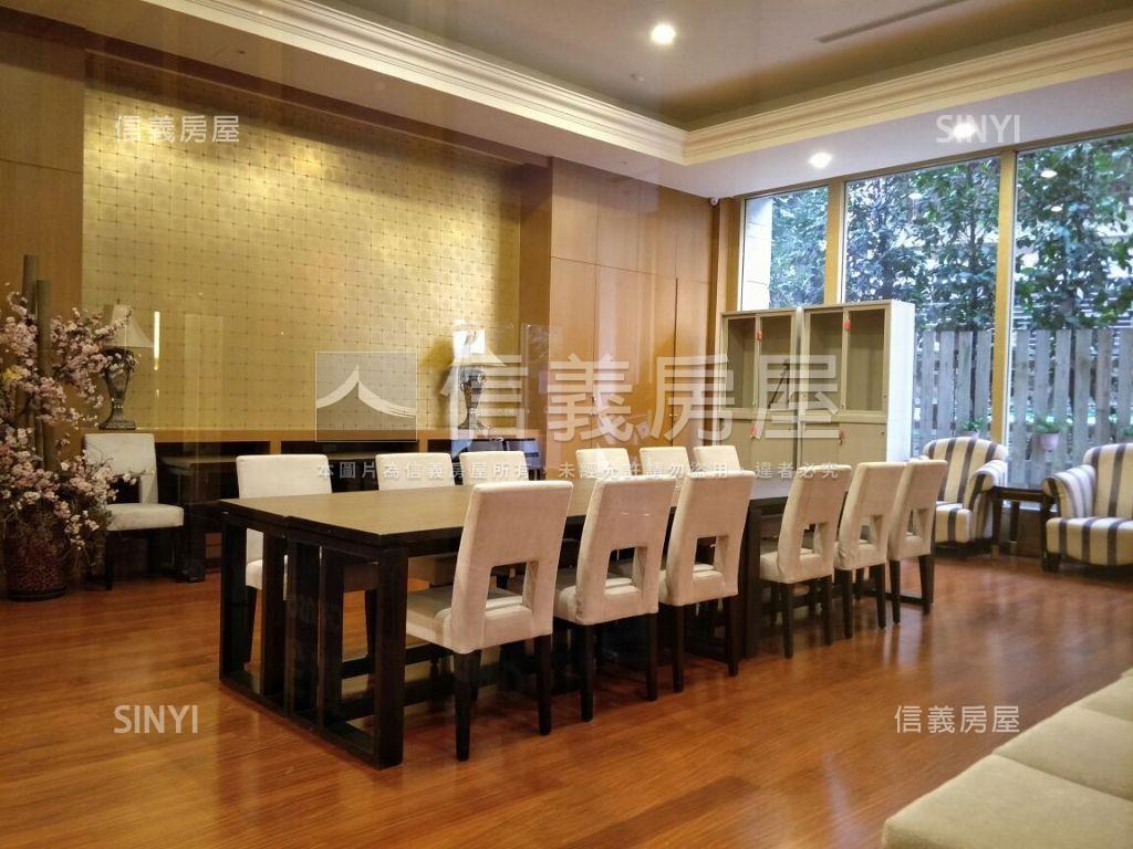 雲荷邊間幸福三房房屋室內格局與周邊環境