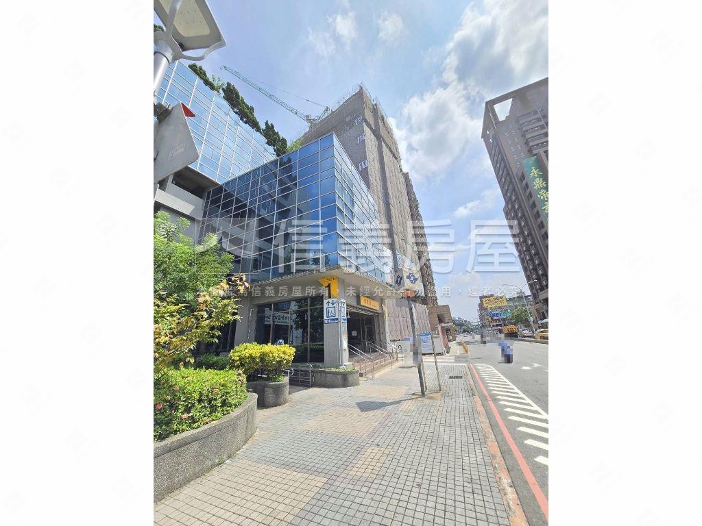 【推薦】捷運公園優質透天房屋室內格局與周邊環境