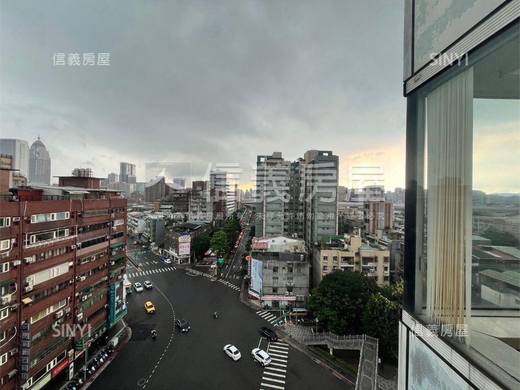 ★北城世貿辦公㊣看１０１房屋室內格局與周邊環境