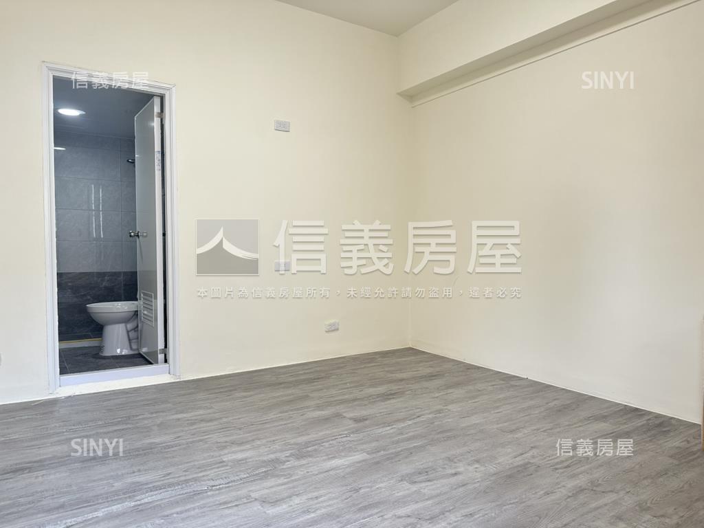 西門町巴黎大廈套房房屋室內格局與周邊環境