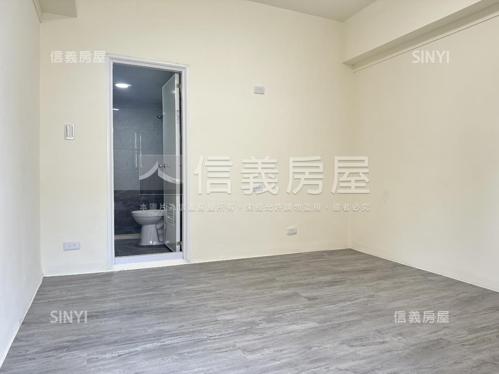 西門町巴黎大廈套房房屋室內格局與周邊環境