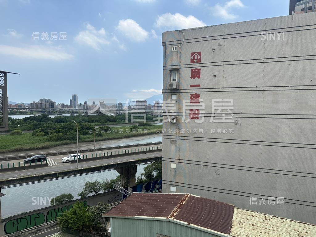 西門町巴黎大廈套房房屋室內格局與周邊環境