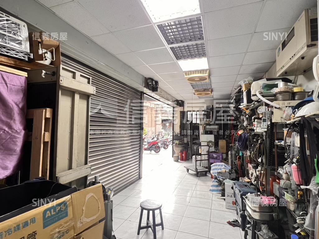 中正路面寬店面房屋室內格局與周邊環境