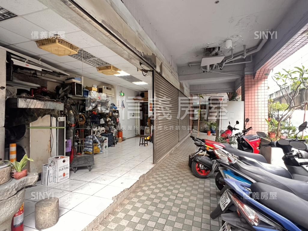 中正路面寬店面房屋室內格局與周邊環境