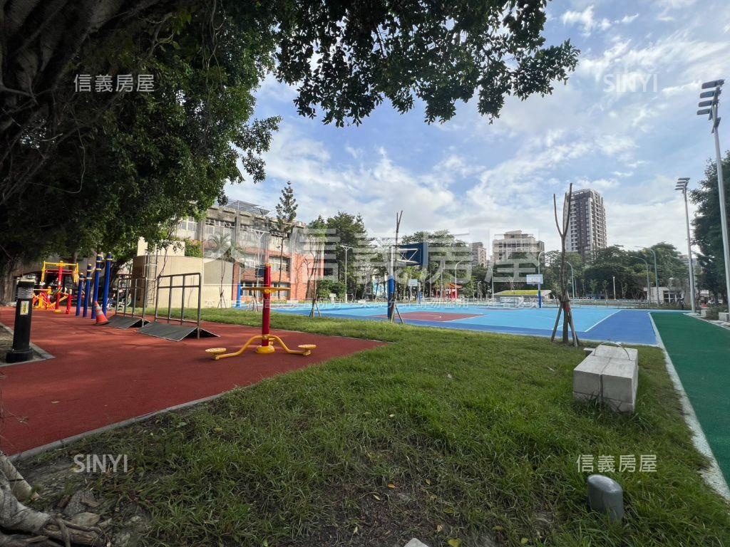 近板橋方正電梯兩房房屋室內格局與周邊環境