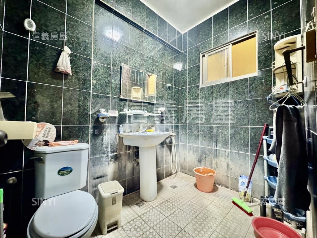 誠心邊間車位潛力美別墅房屋室內格局與周邊環境