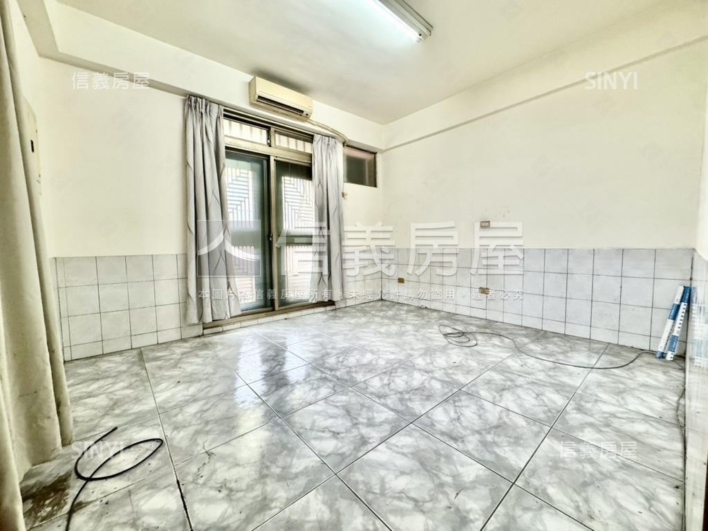 誠心邊間車位潛力美別墅房屋室內格局與周邊環境