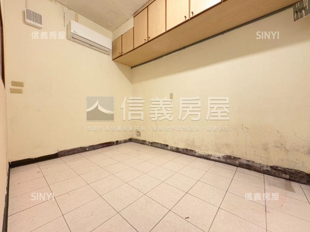 ✯低總價公寓１樓免爬高房屋室內格局與周邊環境