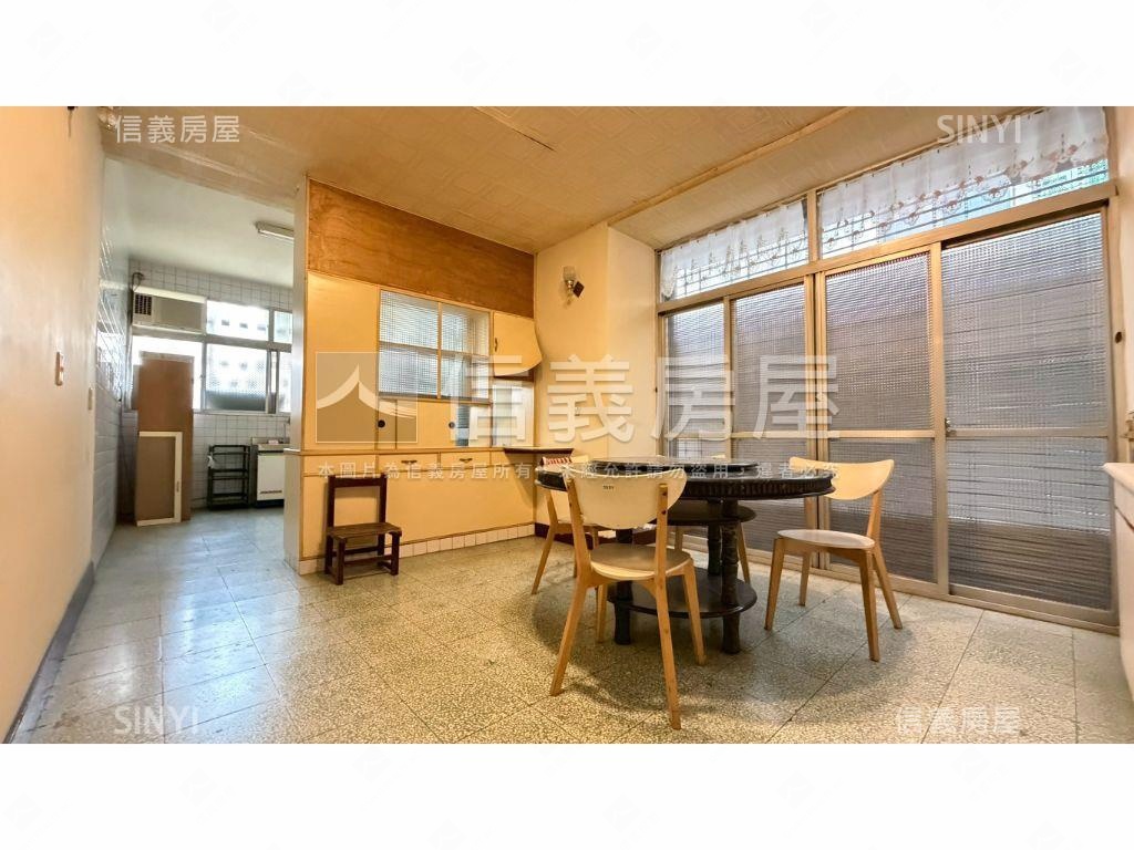 專任北區住二大面寬金角地房屋室內格局與周邊環境