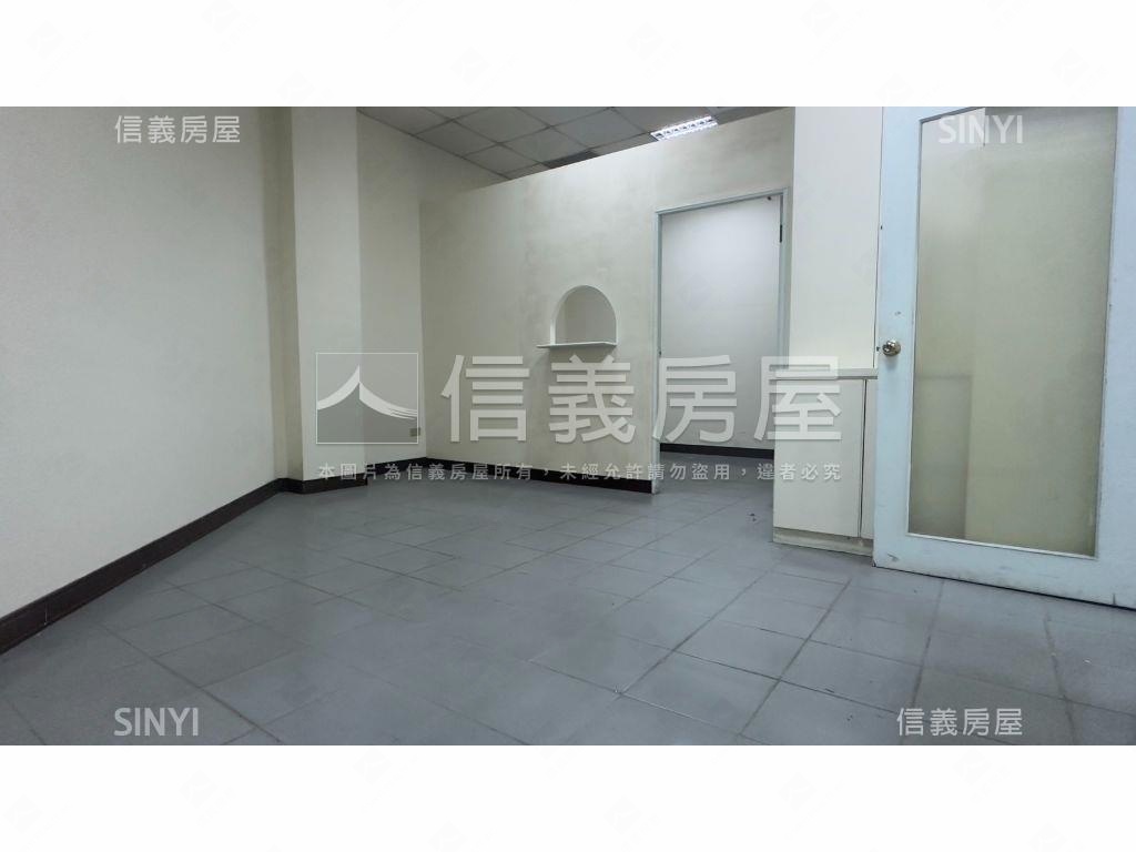 極品✪熱河文心路燙金商場房屋室內格局與周邊環境