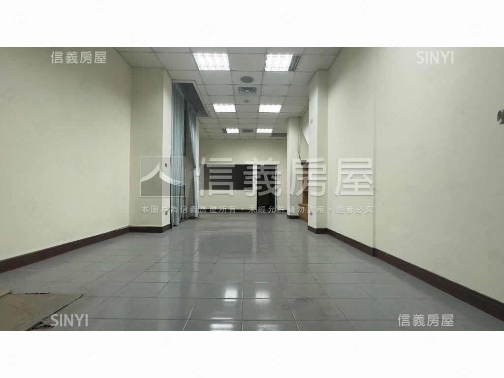 極品✪熱河文心路燙金商場房屋室內格局與周邊環境