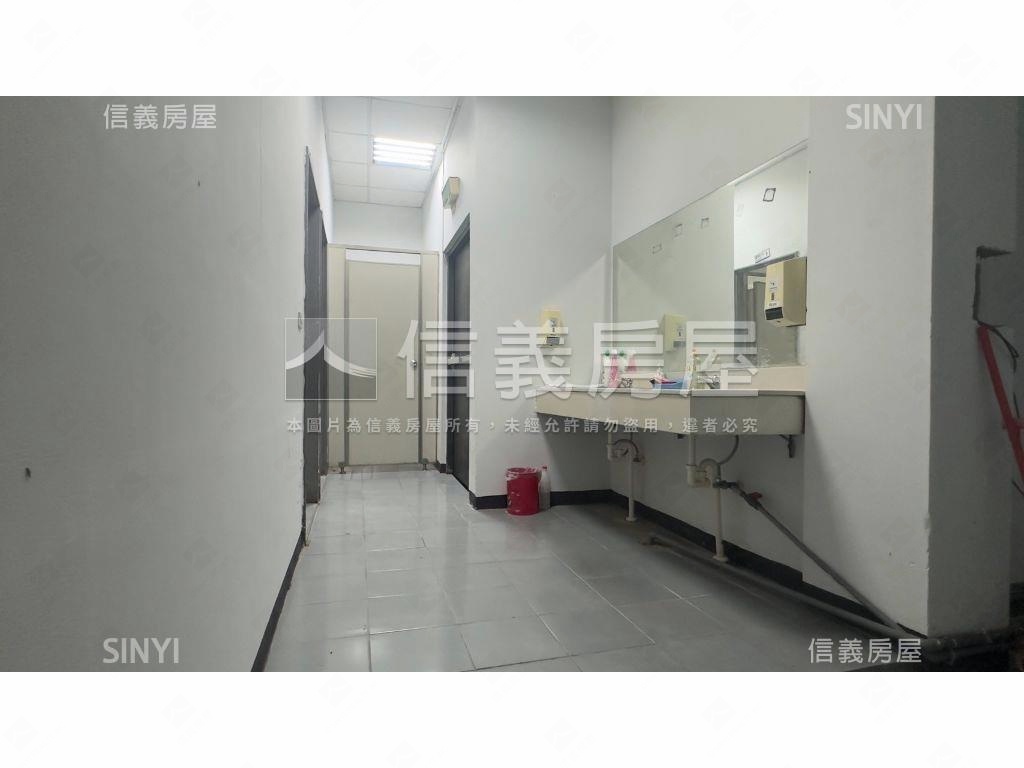 極品✪熱河文心路燙金商場房屋室內格局與周邊環境