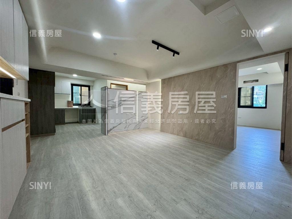 屋主惜售精修三房平車房屋室內格局與周邊環境