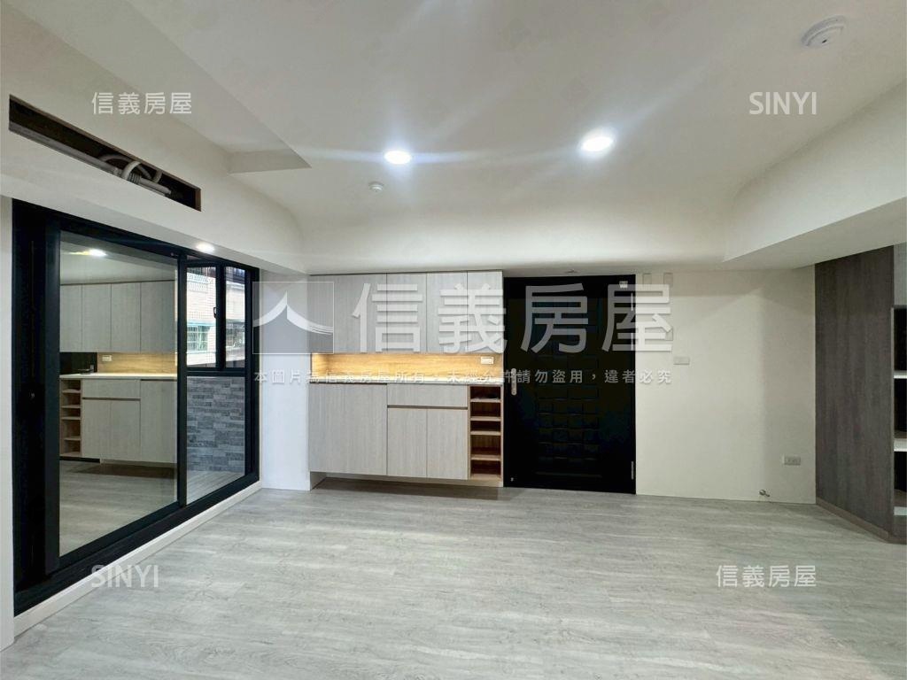 屋主惜售精修三房平車房屋室內格局與周邊環境