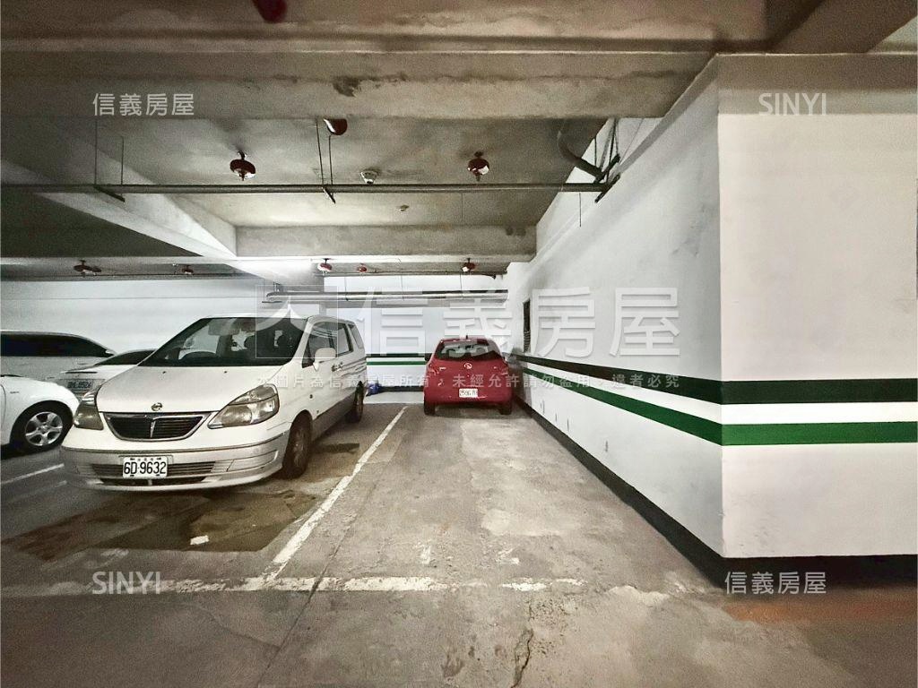 華爾街大空間視野戶平車房屋室內格局與周邊環境