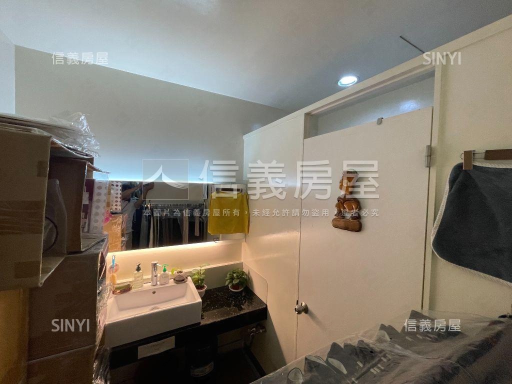 民權東路近行天宮黃金店面房屋室內格局與周邊環境