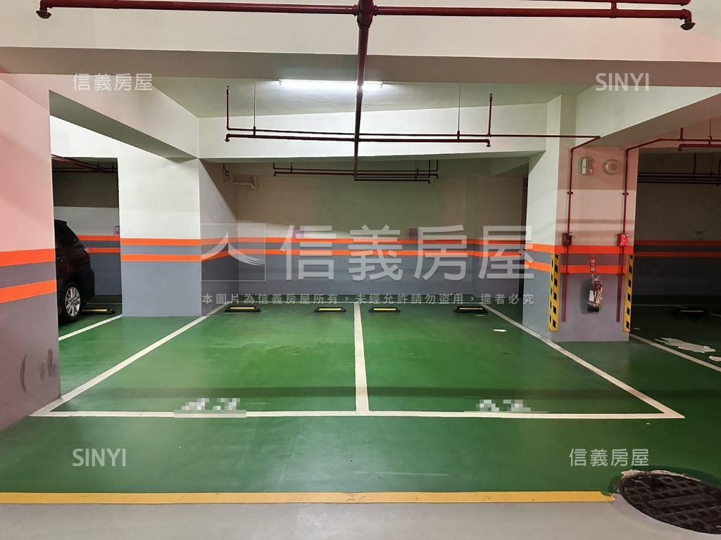 專任雅景花園三房附雙車位房屋室內格局與周邊環境