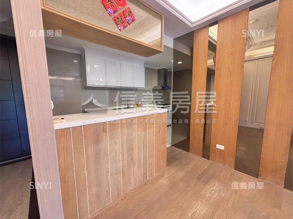 坐擁山巒久康山田房屋室內格局與周邊環境