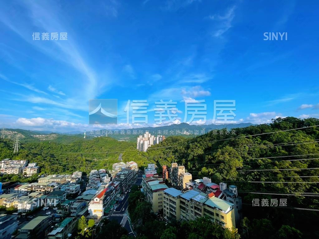 世界山莊高樓美景樓中樓房屋室內格局與周邊環境