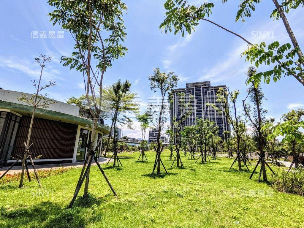 世界山莊高樓美景樓中樓房屋室內格局與周邊環境