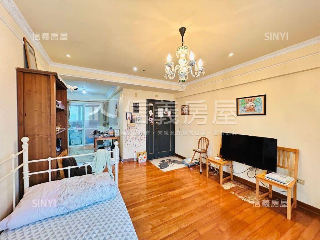 河畔優雅舒適河景３房房屋室內格局與周邊環境