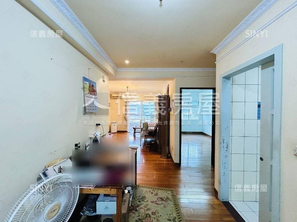 河畔優雅舒適河景３房房屋室內格局與周邊環境