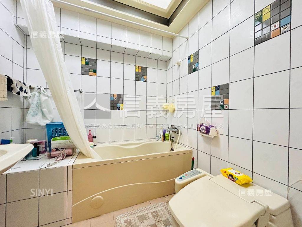 河畔優雅舒適河景３房房屋室內格局與周邊環境