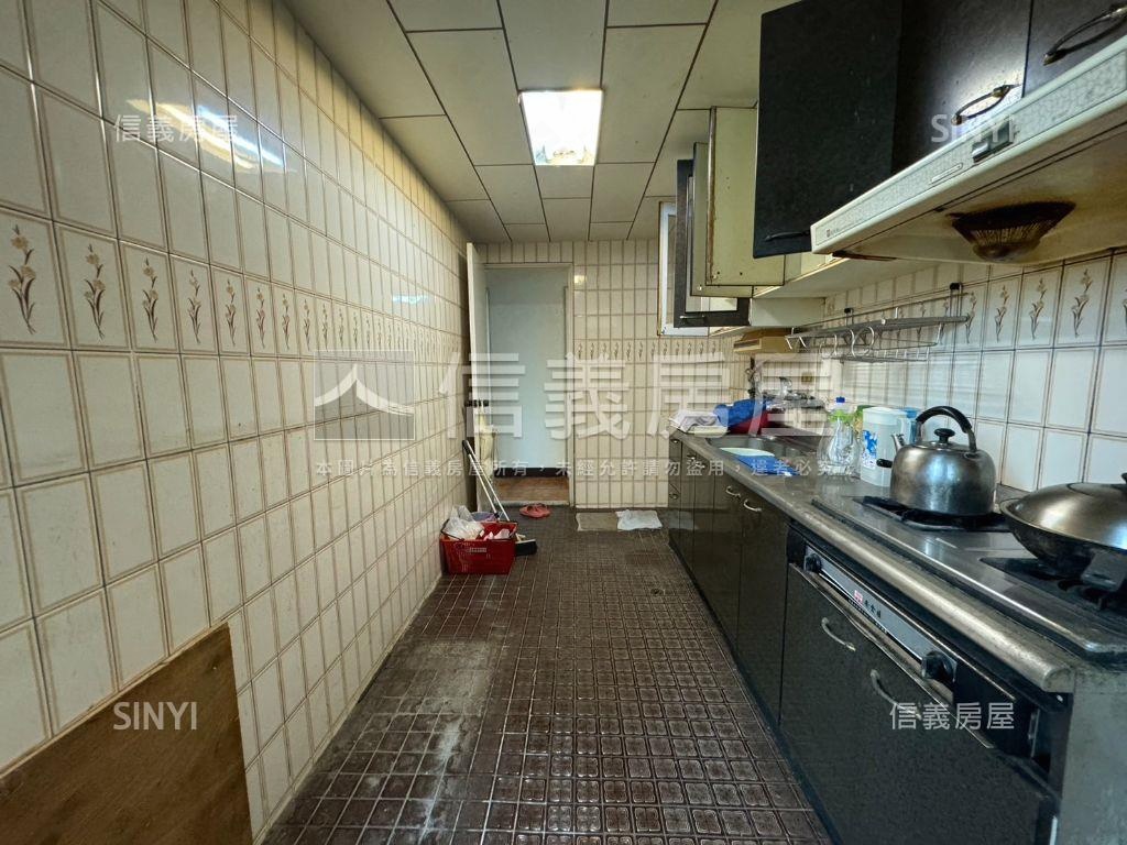 專任˙真善美麗景大車位房屋室內格局與周邊環境