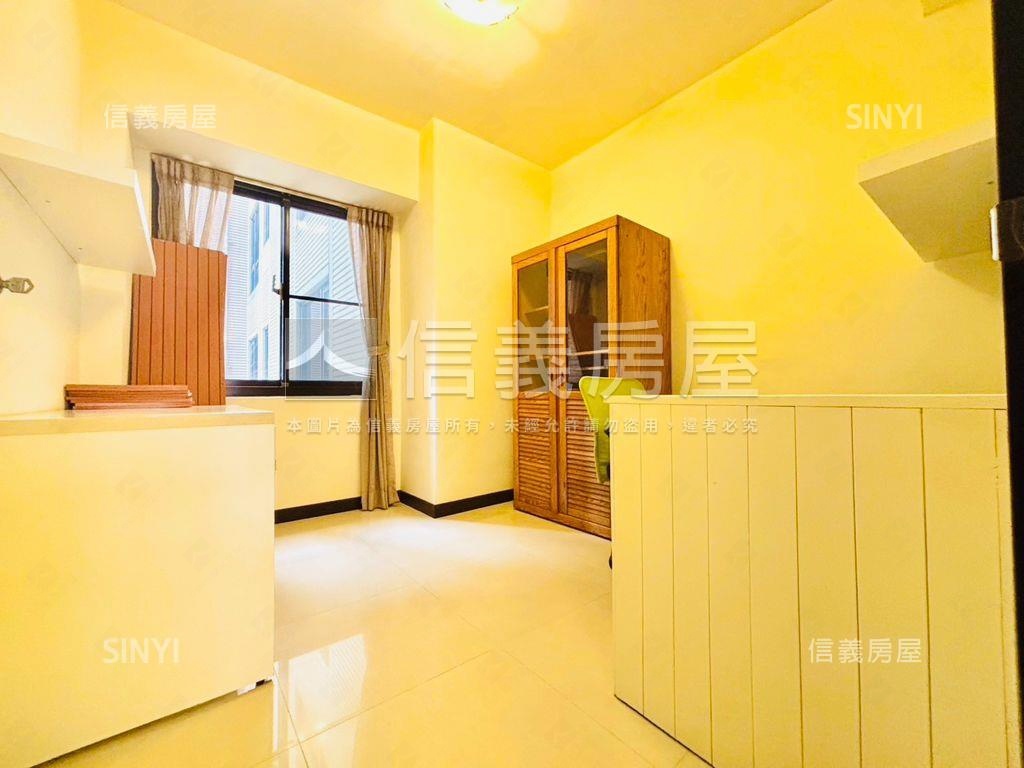 政大山臨溪三房雙車位房屋室內格局與周邊環境