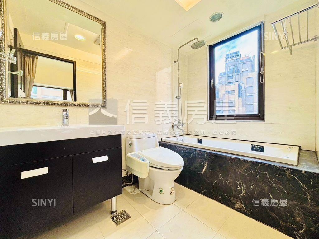 政大山臨溪三房雙車位房屋室內格局與周邊環境