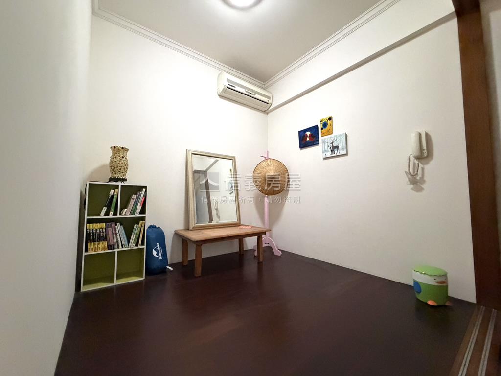 眺望山景愜意露台美屋房屋室內格局與周邊環境