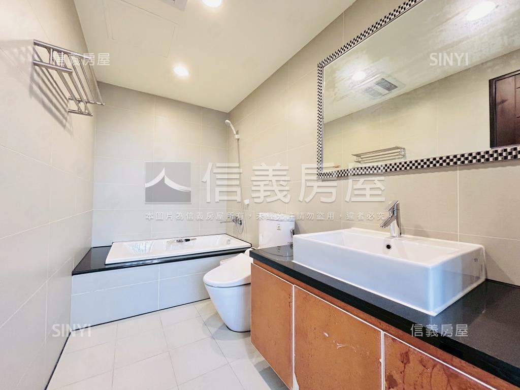 稀有中山都匯四房車位房屋室內格局與周邊環境