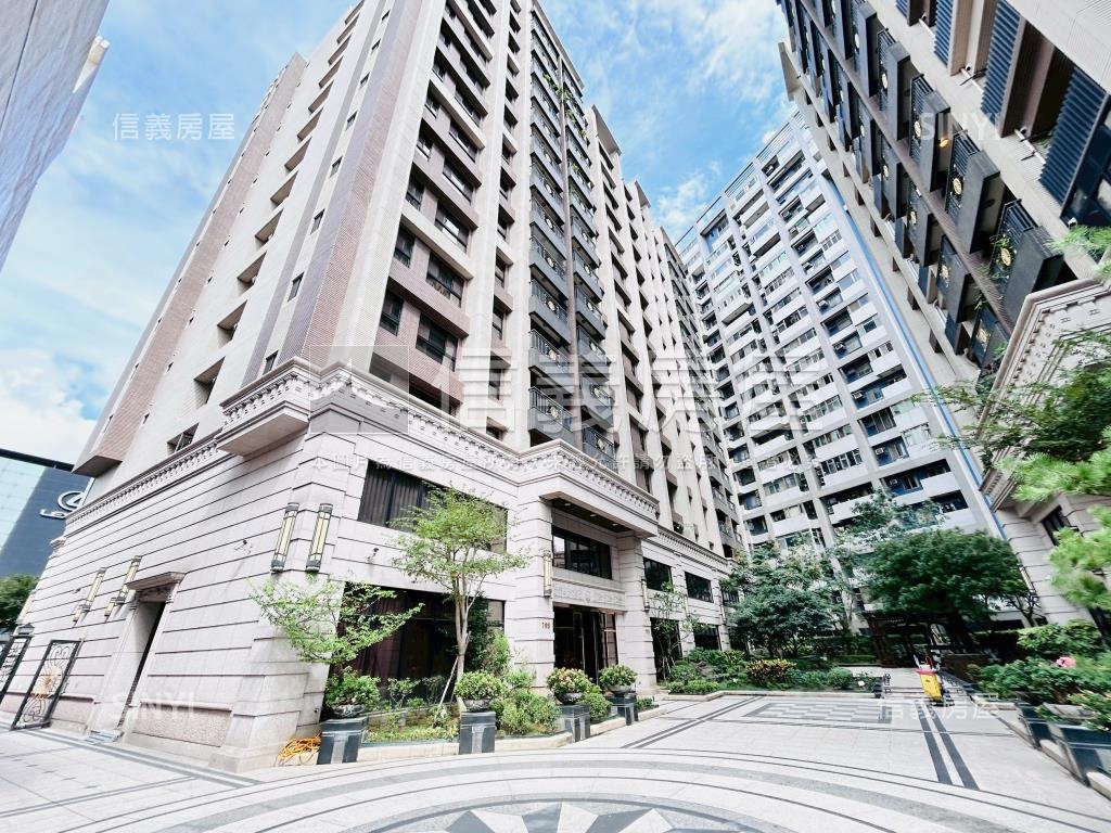 稀有中山都匯四房車位房屋室內格局與周邊環境