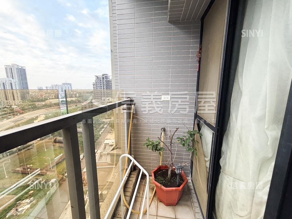 大河苑河景四房平車房屋室內格局與周邊環境