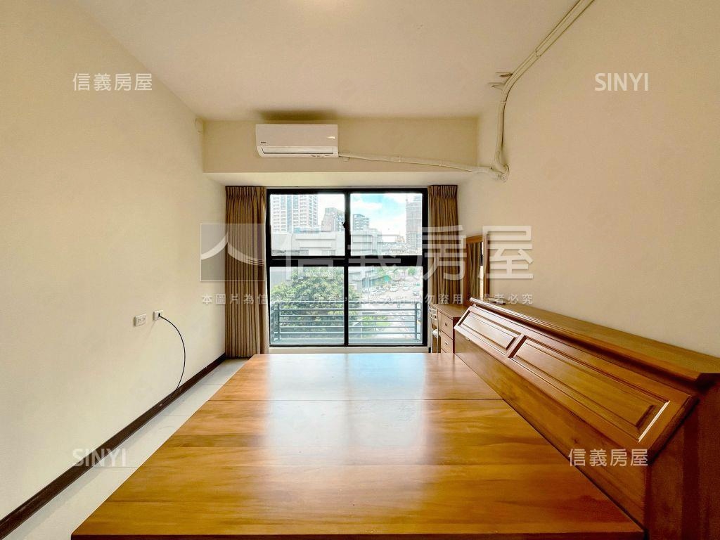 酷勝美漾稀有雙車位房屋室內格局與周邊環境