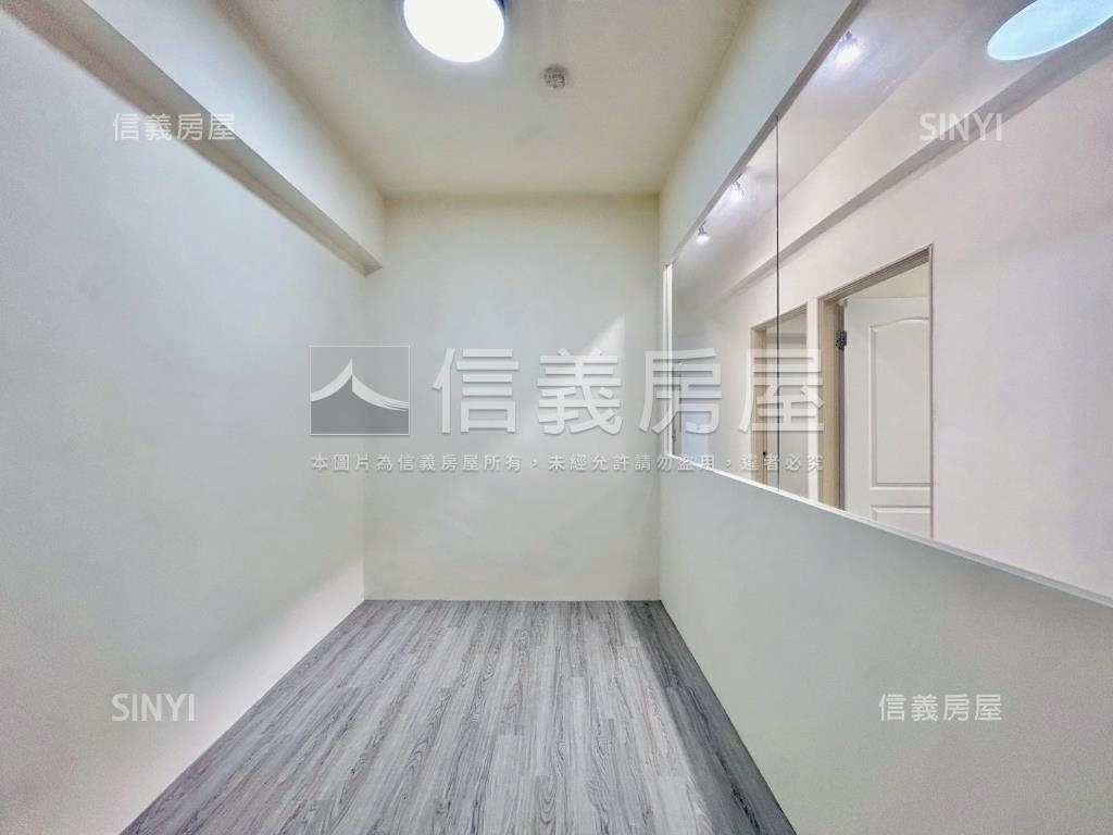 近民富國小4房附車位房屋室內格局與周邊環境