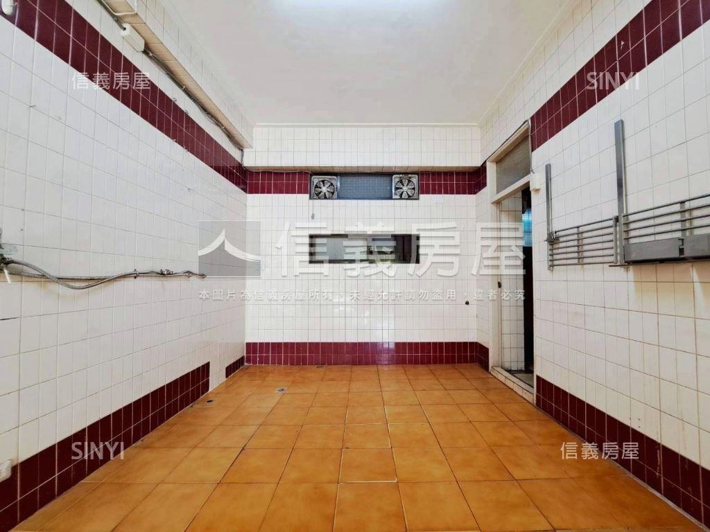 公益商圈面寬公寓一樓店住房屋室內格局與周邊環境