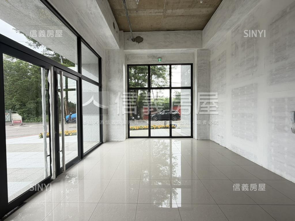 近未來Ｇ０４邊間燙金店面房屋室內格局與周邊環境