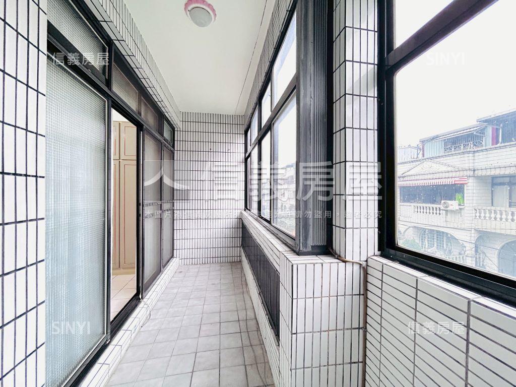 近中路重劃稀有釋出透天房屋室內格局與周邊環境