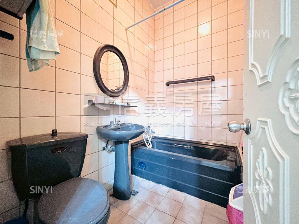 近中路重劃稀有釋出透天房屋室內格局與周邊環境