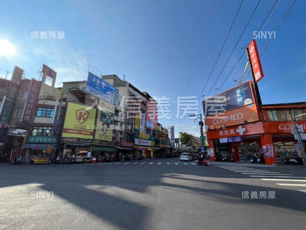 鳳山五甲機能好棒棒３房房屋室內格局與周邊環境