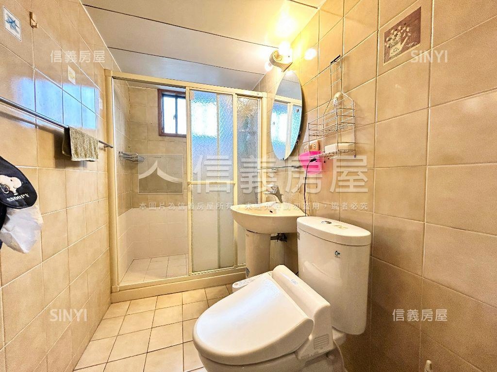 台北小城木質別墅房屋室內格局與周邊環境