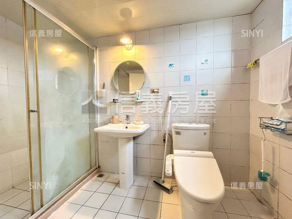 台北小城木質別墅房屋室內格局與周邊環境