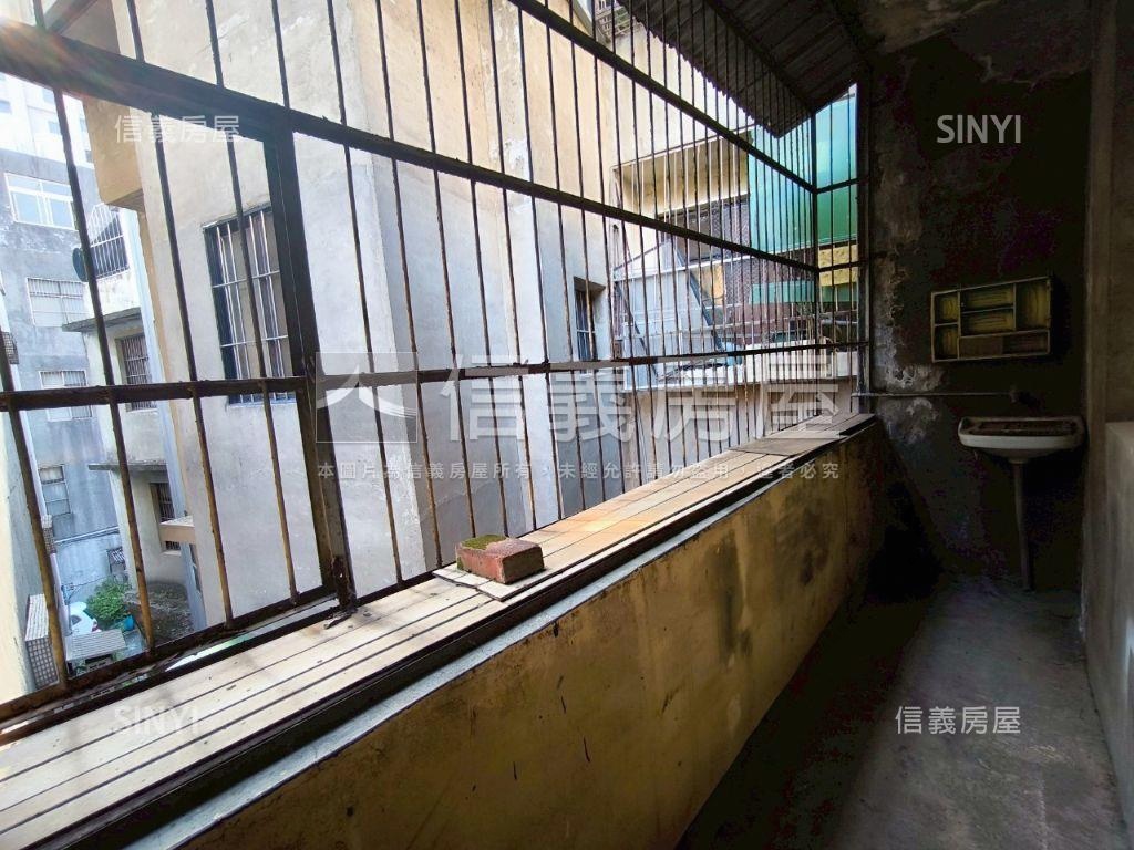 平鎮國高中靜巷四房透天房屋室內格局與周邊環境