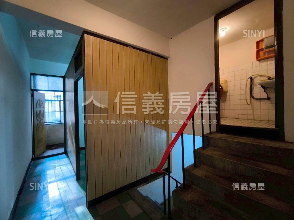 平鎮國高中靜巷四房透天房屋室內格局與周邊環境