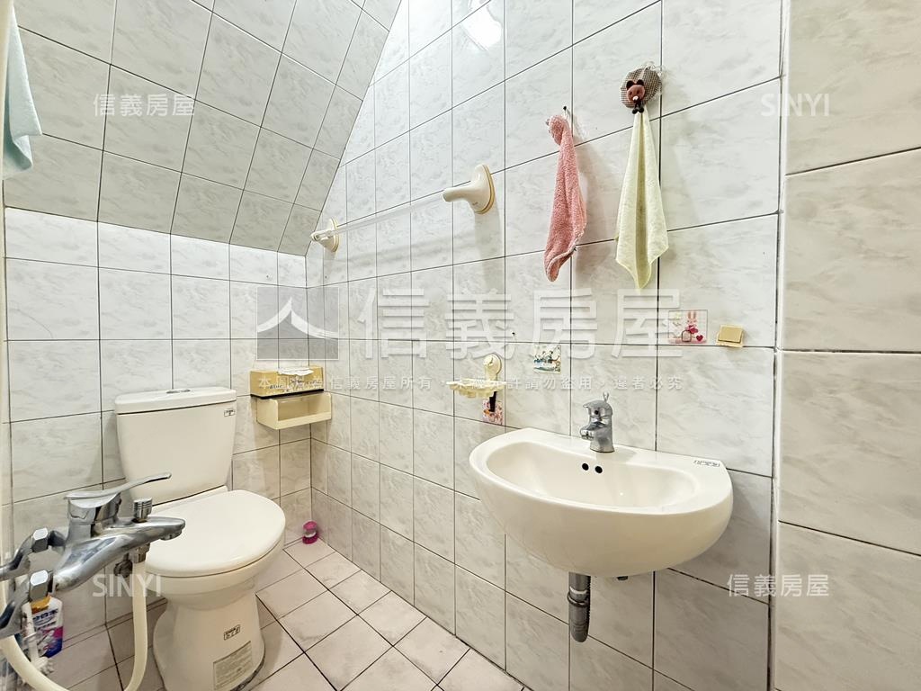 東區一樓一房一廳房屋室內格局與周邊環境