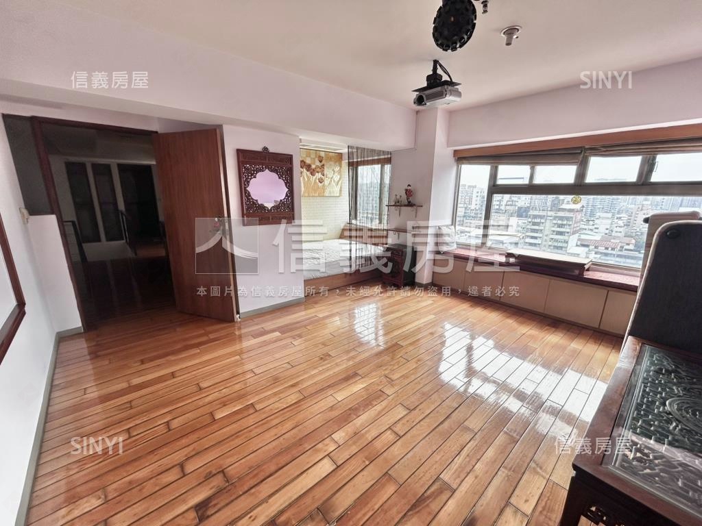 近捷運七期視野帝王戶房屋室內格局與周邊環境