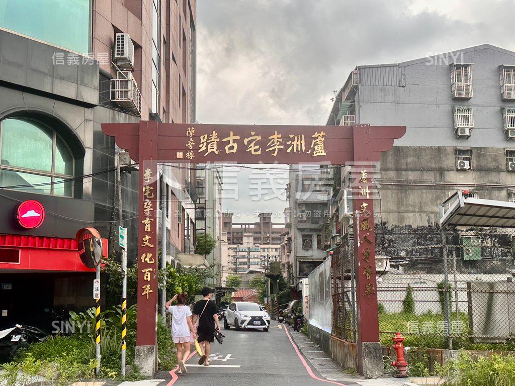 專任近捷運電梯三房房屋室內格局與周邊環境