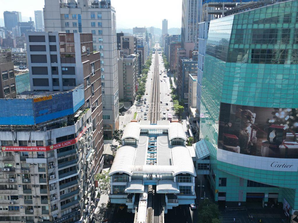 東區大土持｜公園樹海美宅房屋室內格局與周邊環境